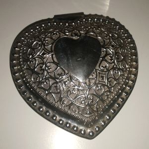 VINTAGE SILVER PLATED BLUE VELVET  HEART SHAPED TRINKET JEWELRY BOX